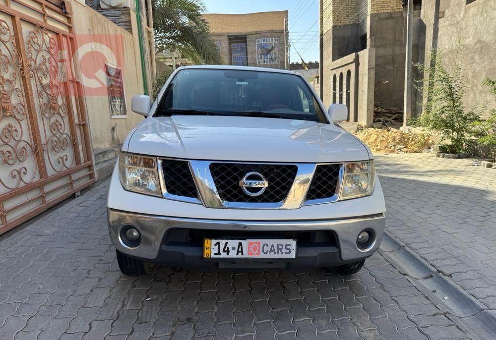 نیسان نەڤارا